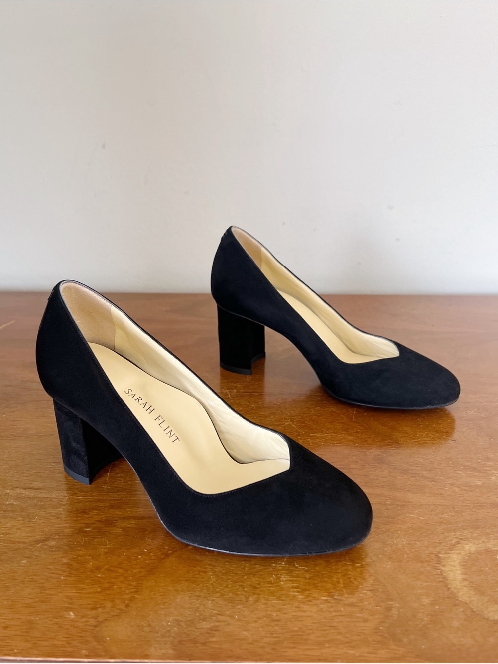 Sarah Flint • Perfect Round Toe Pump 70 in Black Suede leather heels